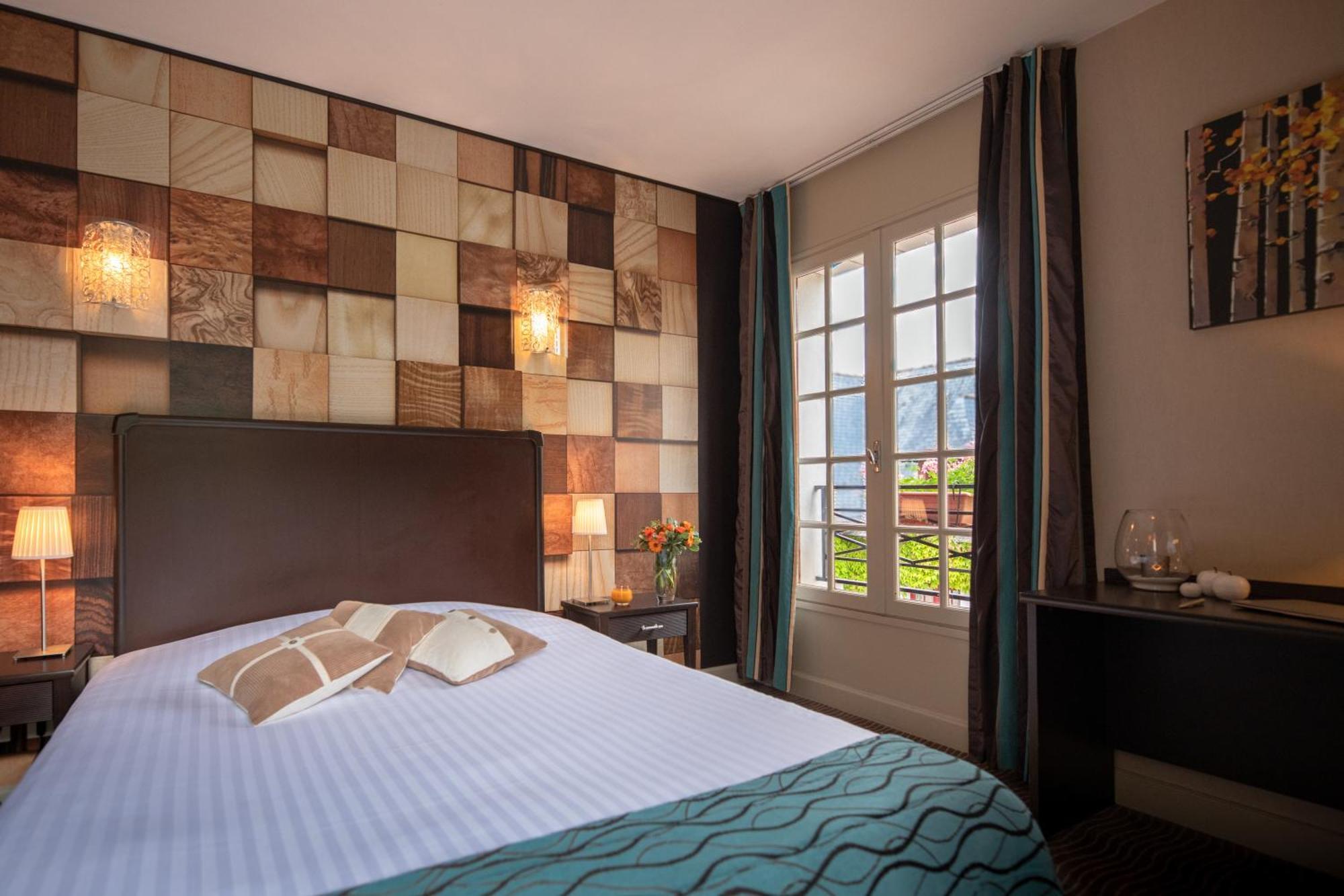 Logis Hotel La Croix Blanche Fontevraud Exteriör bild