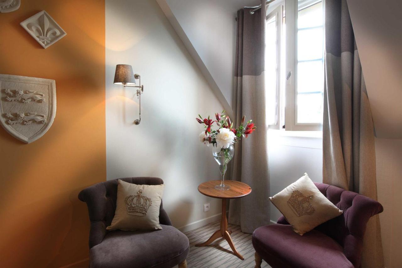 Logis Hotel La Croix Blanche Fontevraud Exteriör bild