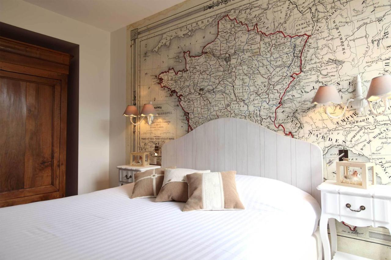 Logis Hotel La Croix Blanche Fontevraud Rum bild